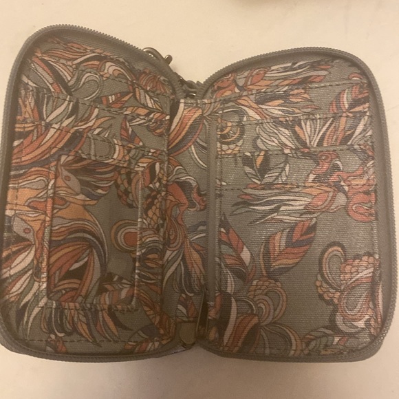 EUC. Sakroots bohemian style multi gray wristlet/wallet. - Picture 10 of 15